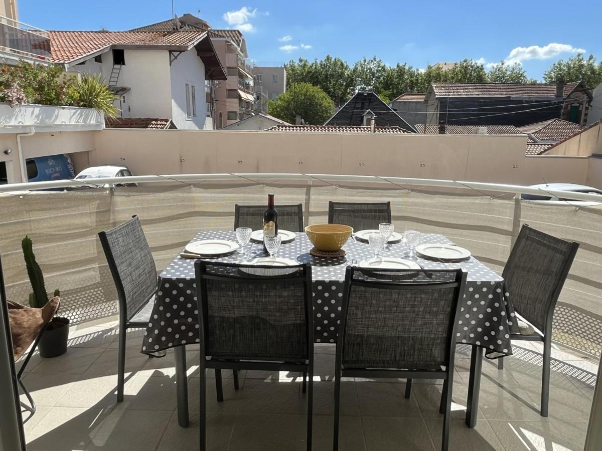 T3 En Centre D'Arcachon, 2 Min Plage, 5 Min Gare, Balcon, Parking Securise, Wifi, Menage Inclus - Fr-1-374-193 Kültér fotó